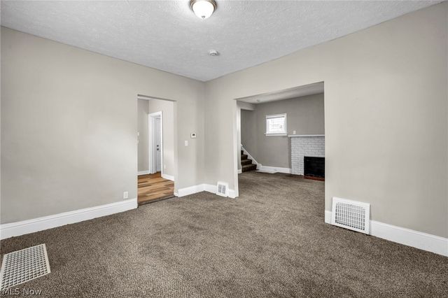 936 Selwyn Road, Cleveland Heights, OH 44112