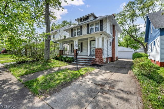 936 Selwyn Road, Cleveland Heights, OH 44112