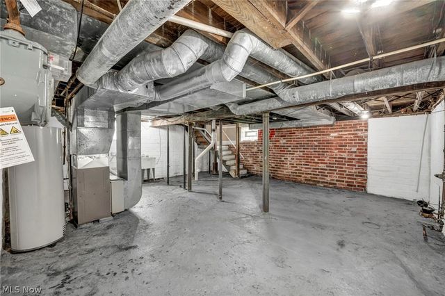 936 Selwyn Road, Cleveland Heights, OH 44112