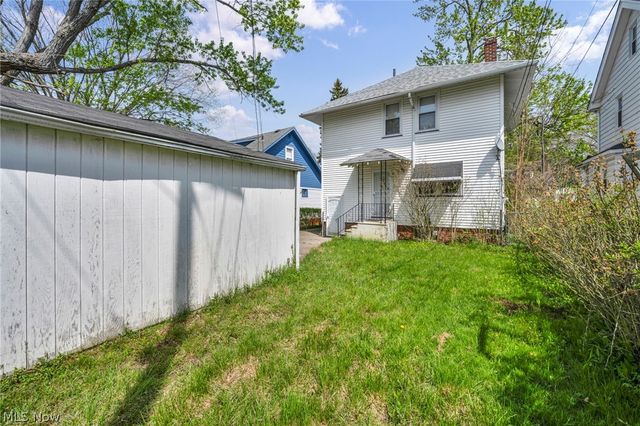 936 Selwyn Road, Cleveland Heights, OH 44112