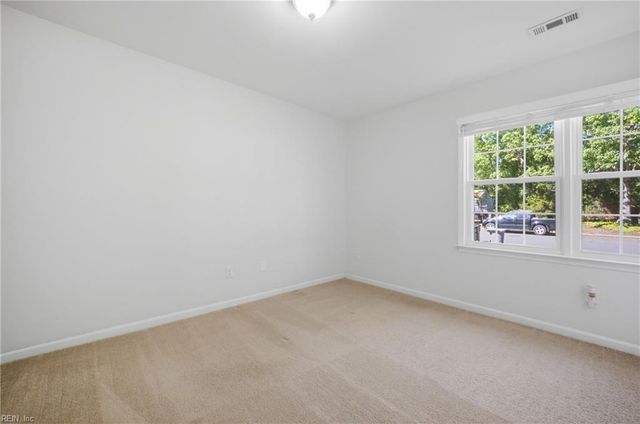 166 Fairmont DR, Hampton, VA 23666