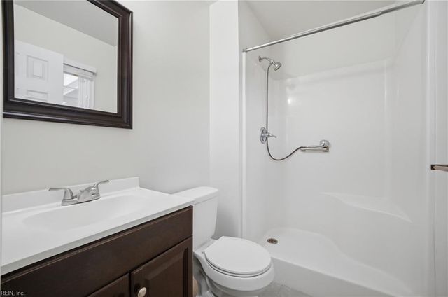 166 Fairmont DR, Hampton, VA 23666