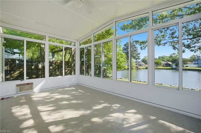 166 Fairmont DR, Hampton, VA 23666