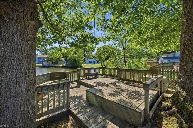 166 Fairmont DR, Hampton, VA 23666