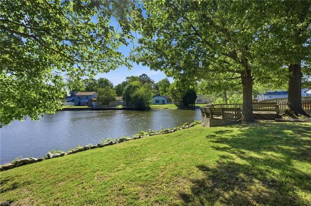 166 Fairmont DR, Hampton, VA 23666