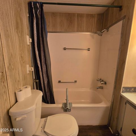 6942 W OLIVE Avenue 107, Peoria, AZ 85345