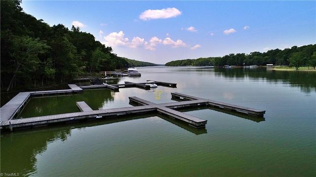 750 Palisade Trail, Denton, NC 27239