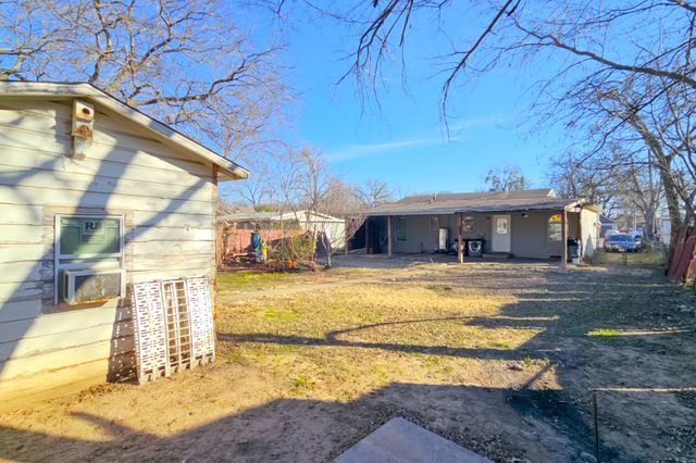 9713 Silver Meadow Drive, Dallas, TX 75217