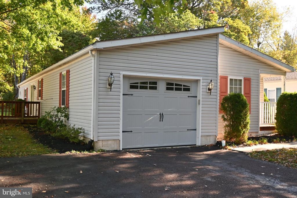 7 WILLIAMS WAY, SELLERSVILLE, PA 18960 — photo 2