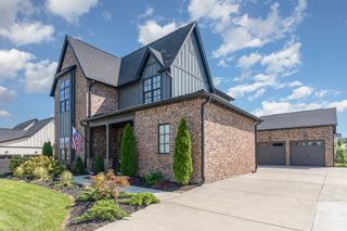 6009 Emma Victoria Dr, Franklin, TN 37064