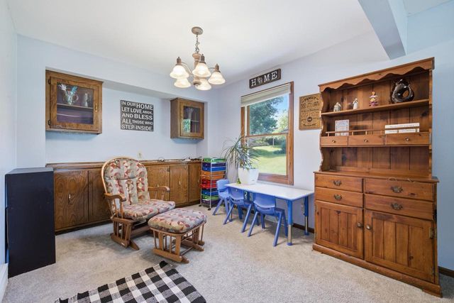 2319 Napa TRAIL, Waukesha, WI 53188