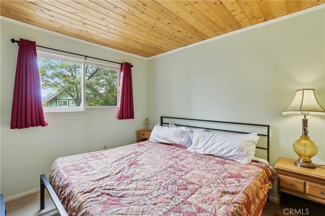 1170 Klondike, Lake Arrowhead, CA 92352