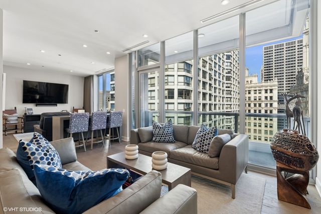 403 N Wabash Street 15B, Chicago, IL 60611