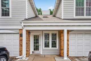 6167 Chasewood Parkway 202, Minnetonka, MN 55343