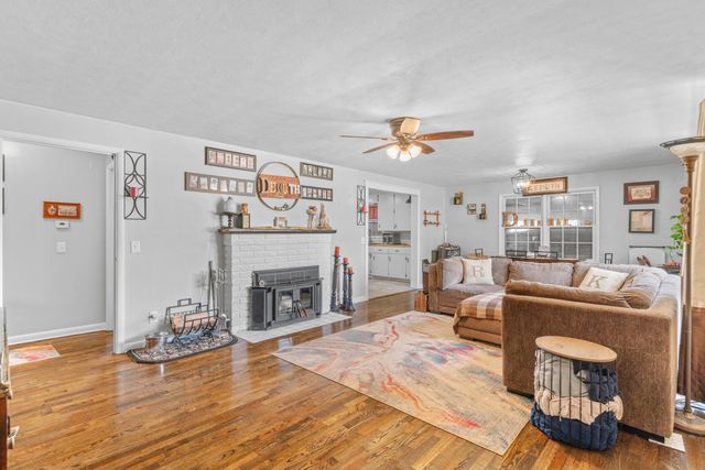 603 W Jackson Street, Bolivar, MO 65613