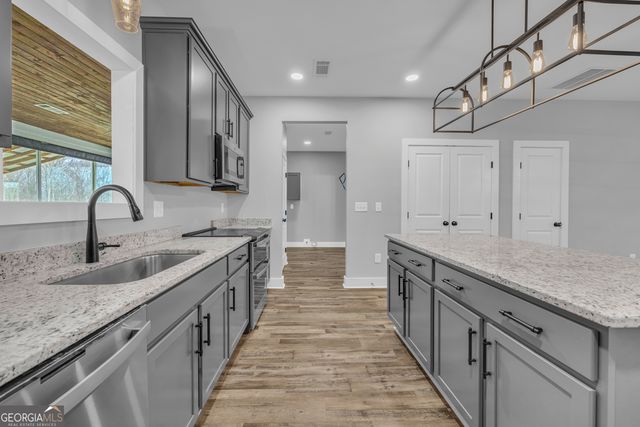 5177 Sandy Cross Road, Carnesville, GA 30521