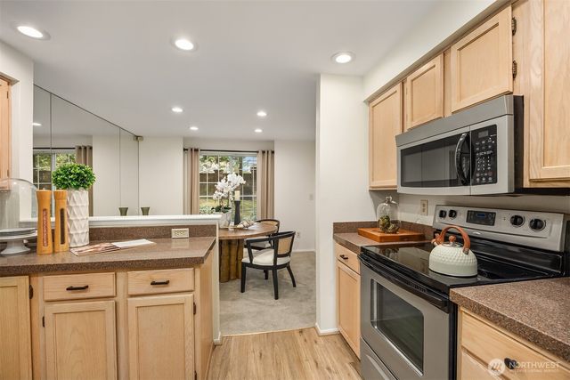 11512 NE 115th Court, Kirkland, WA 98033