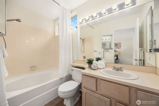 11512 NE 115th Court, Kirkland, WA 98033