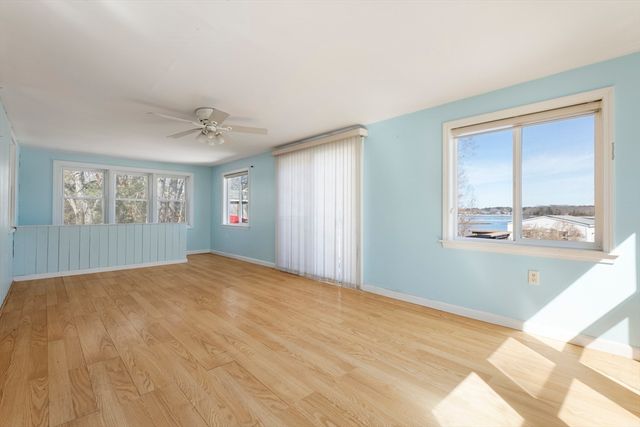 21 River Rd, Marion, MA 02738