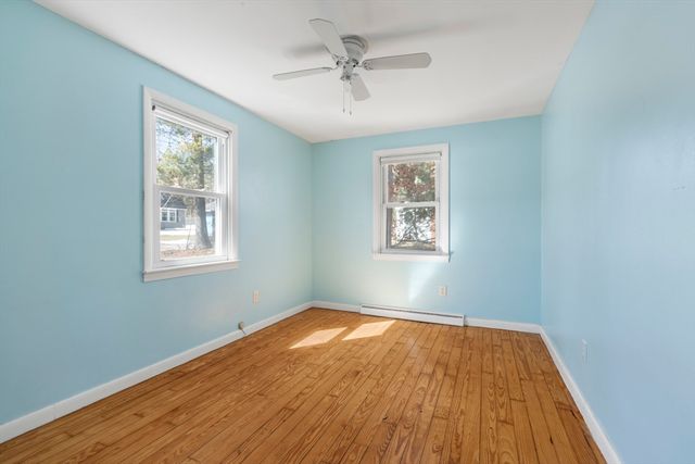 21 River Rd, Marion, MA 02738