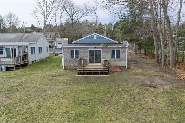 21 River Rd, Marion, MA 02738