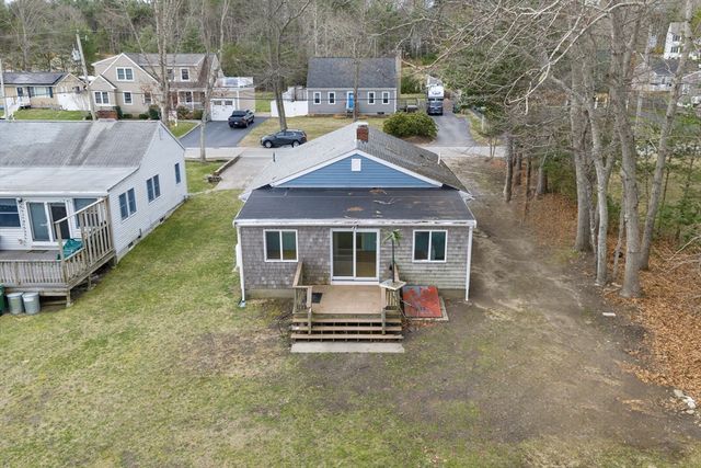 21 River Rd, Marion, MA 02738