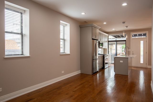 2340 W 21st Street 2, Chicago, IL 60608