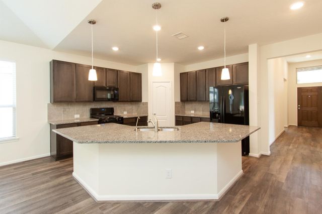 2011 Parnevik Place, Conroe, TX 77304