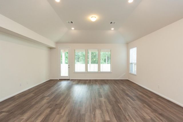 2011 Parnevik Place, Conroe, TX 77304