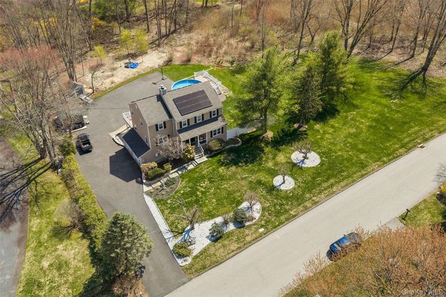 19 Peachtree Drive, Cortlandt Manor, NY 10567
