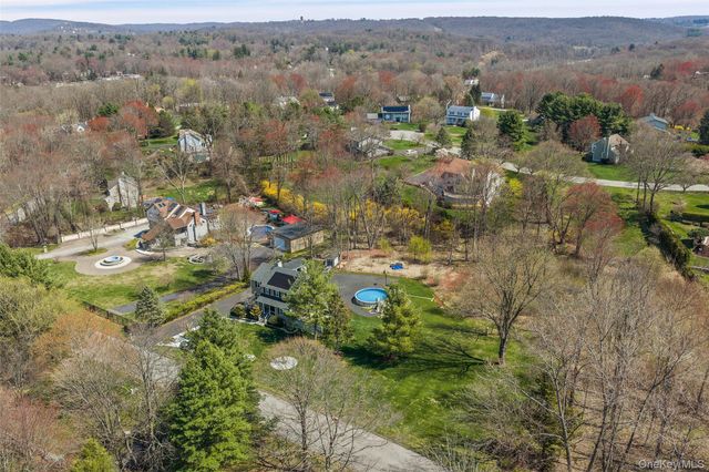 19 Peachtree Drive, Cortlandt Manor, NY 10567