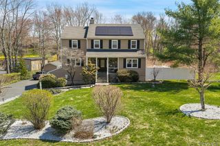 19 Peachtree Drive, Cortlandt Manor, NY 10567