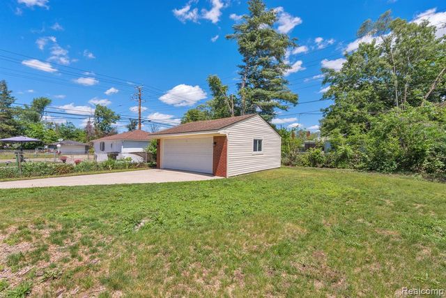 20300 Burt Road, Detroit, MI 48219
