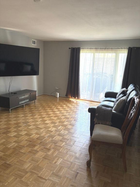 1165 Pleasant Run Drive 513, Wheeling, IL 60090 — photo 3