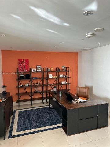 200 Biscayne Boulevard Way 4907, Miami, FL 33131