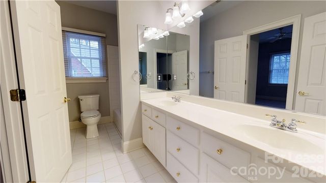 1105 Randolph Oaks Court 2, Charlotte, NC 28211
