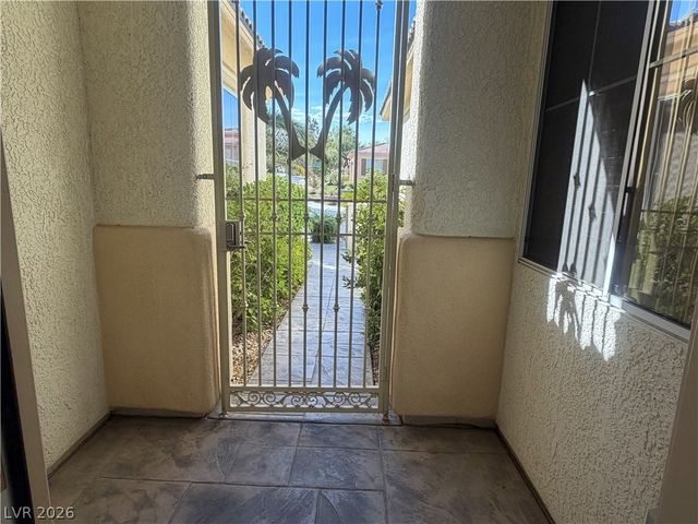 10385 Brillare Avenue, Las Vegas, NV 89135