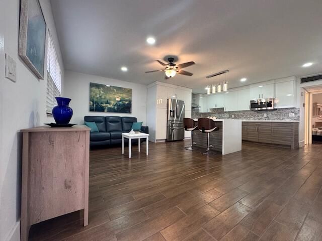 187 Seville Terrace, Delray Beach, FL 33446