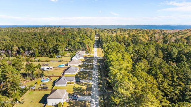 520 Stately Pines Road, New Bern, NC 28560