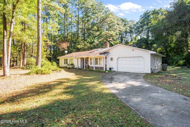 520 Stately Pines Road, New Bern, NC 28560