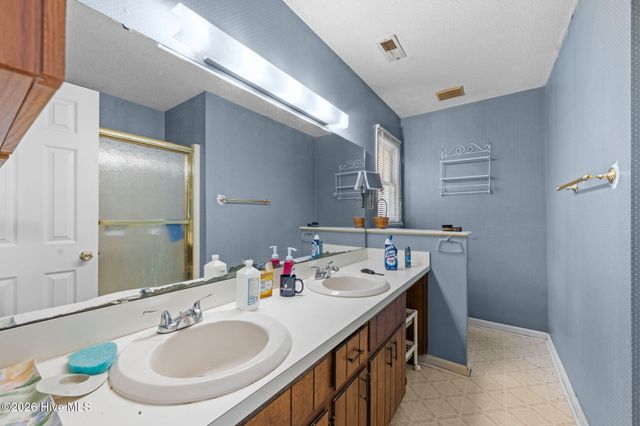 520 Stately Pines Road, New Bern, NC 28560