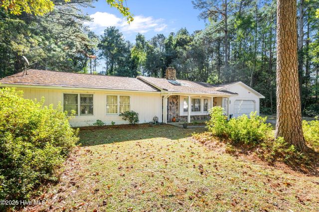 520 Stately Pines Road, New Bern, NC 28560