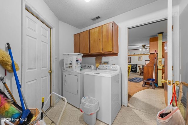 520 Stately Pines Road, New Bern, NC 28560