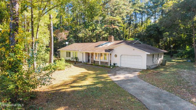 520 Stately Pines Road, New Bern, NC 28560