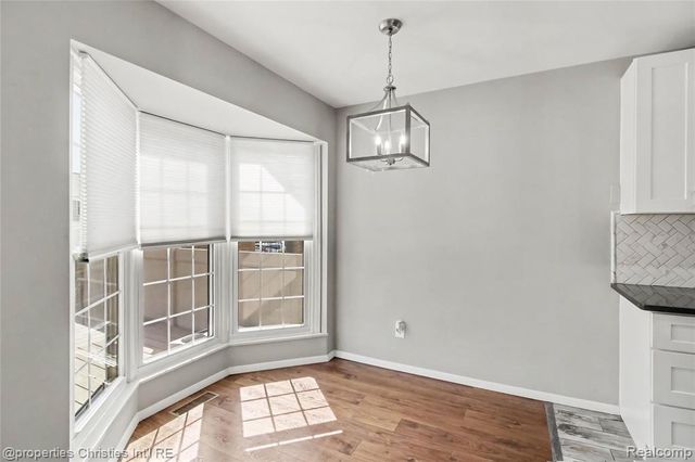31117 Country Bluff, Farmington Hills, MI 48331