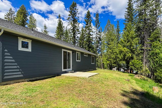 1279 Gypsy Bay RD, Sagle, ID 83860