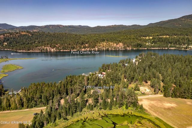 1279 Gypsy Bay RD, Sagle, ID 83860