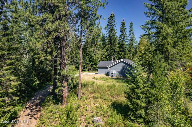 1279 Gypsy Bay RD, Sagle, ID 83860