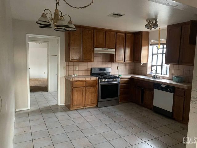 21653 Golden Hills Boulevard, Tehachapi, CA 93561