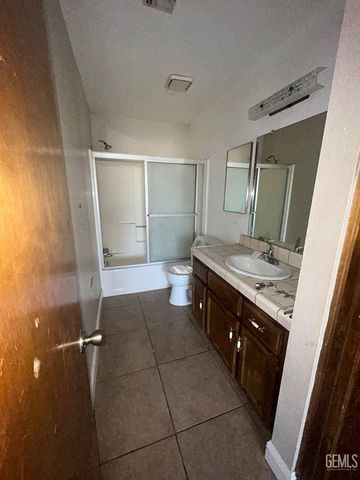 21653 Golden Hills Boulevard, Tehachapi, CA 93561